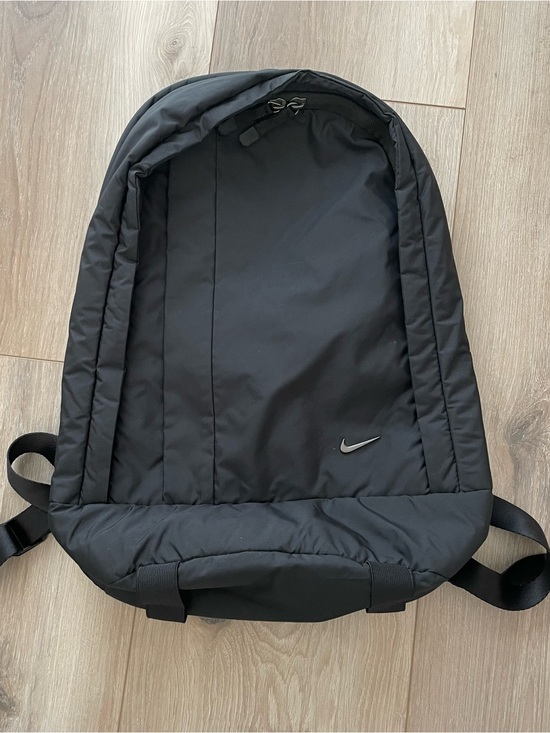 Nike Other - Nike Black Padded Everyday Backpack with Laptop Sleeve